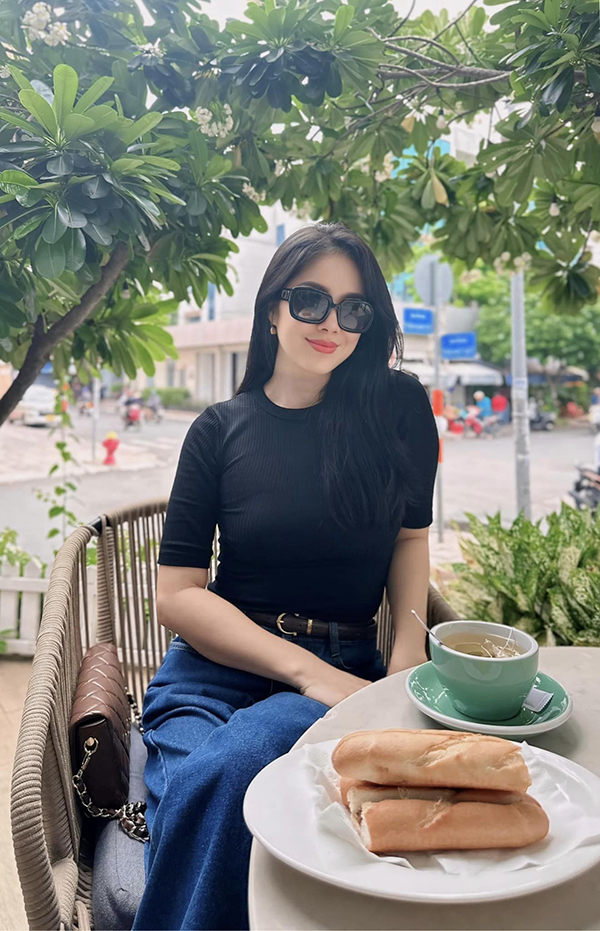 Lê Phương diện đồ trẻ đẹp ra sao sau khi 'đánh bay' 30kg mỡ?- Ảnh 4. Lê Phương diện đồ trẻ đẹp ra sao sau khi 'đánh bay' 30kg mỡ?- Ảnh 4.
